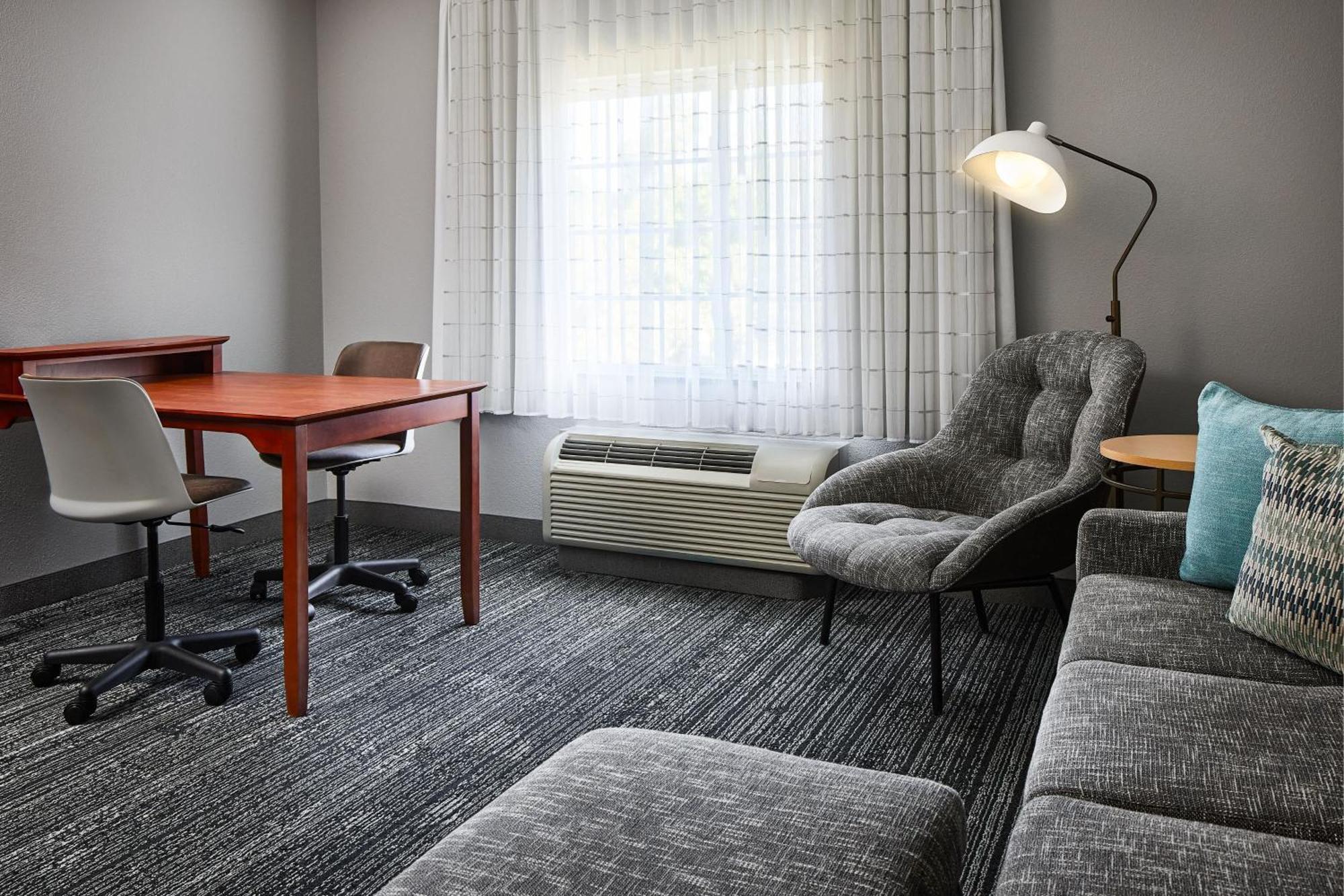 Towneplace Suites By Marriott Colorado Springs South Exteriör bild