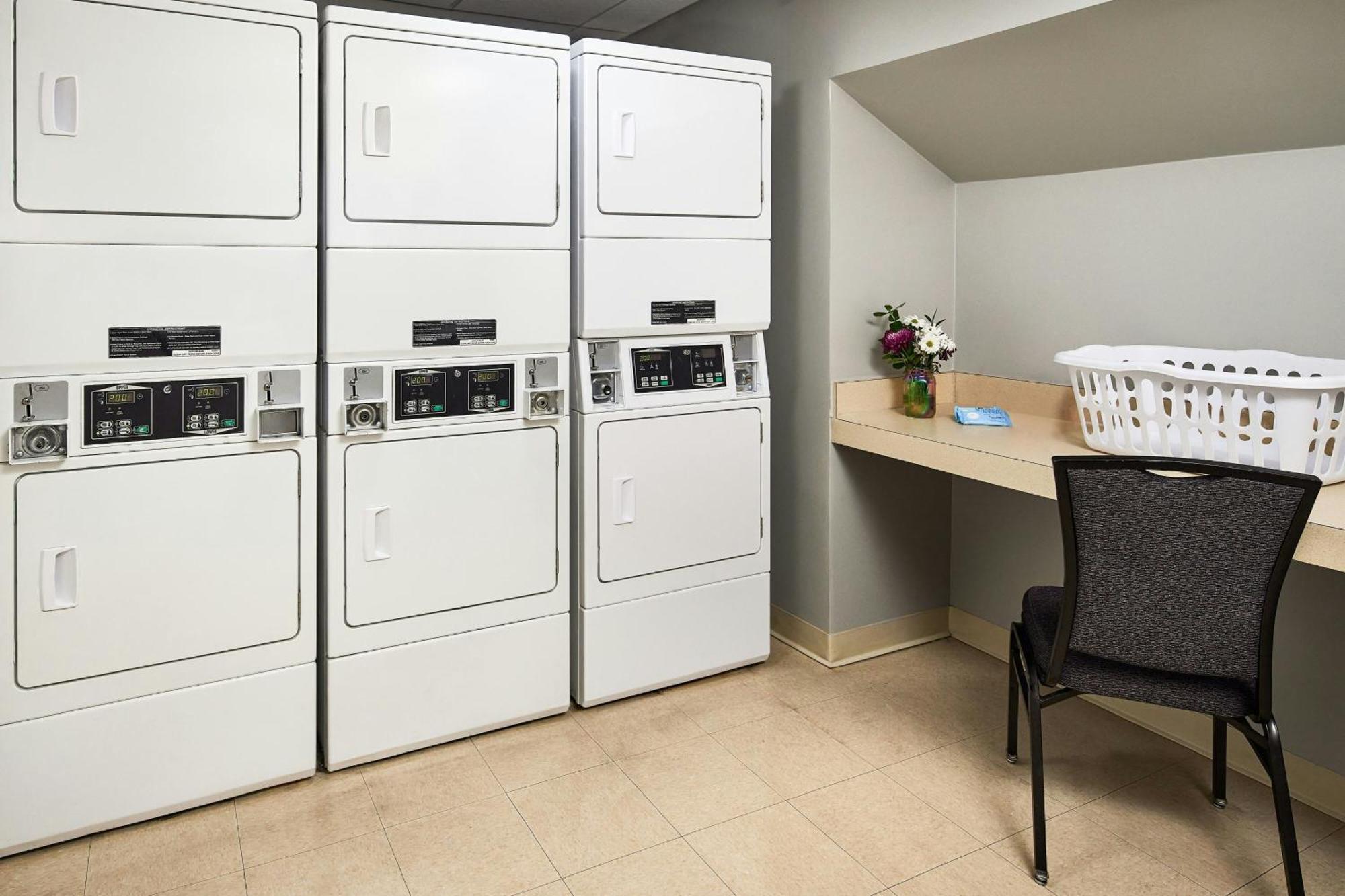 Towneplace Suites By Marriott Colorado Springs South Exteriör bild